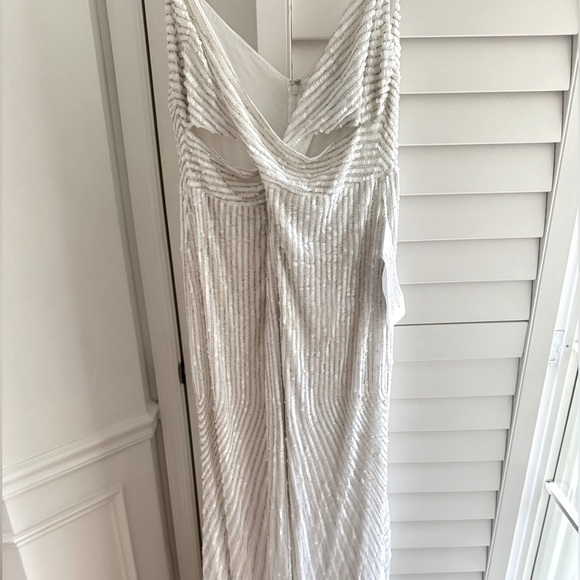 Mac Duggal Embellished Gown - Picture 9 of 15